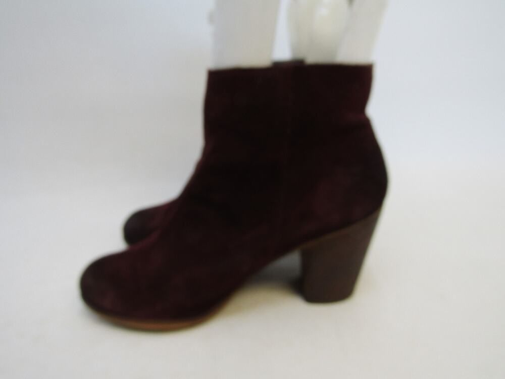 BP Womens Size 7.5 M Burgundy Suede Zip Ankle Fashion Boots Bootie